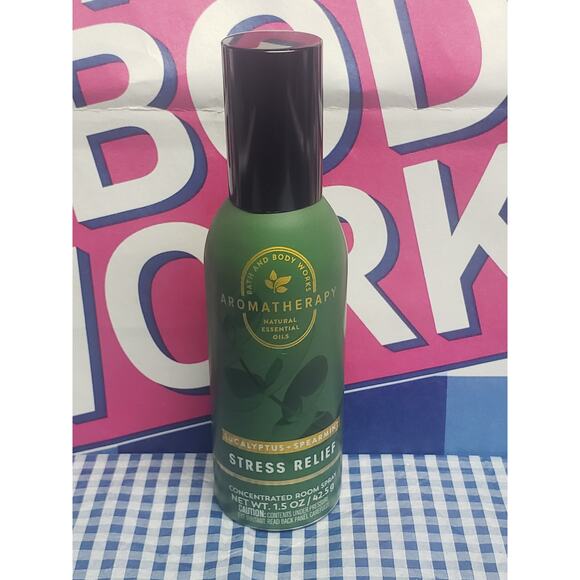 BBW STRESS RELIEF Eucalyptus & Spearmint Room Fragrance Spray - Picture 1 of 1